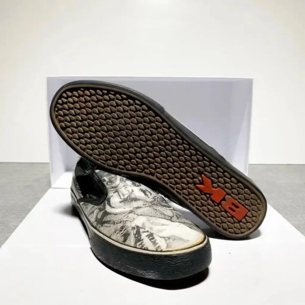 VINTAGE‎ BK - BRITISH KNIGHTS Low Top Art Print Slip Ons